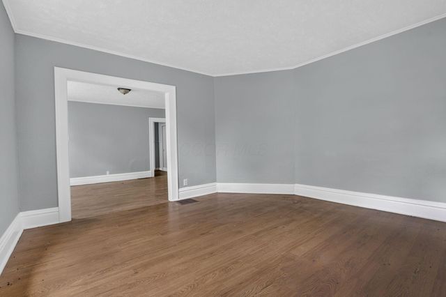 104-106 N Hague Avenue, Columbus, OH 43204