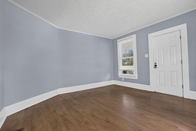 104-106 N Hague Avenue, Columbus, OH 43204