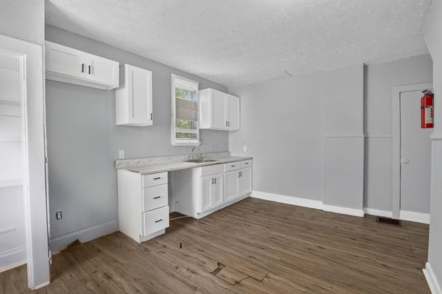 104-106 N Hague Avenue, Columbus, OH 43204