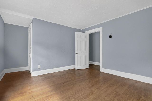 104-106 N Hague Avenue, Columbus, OH 43204