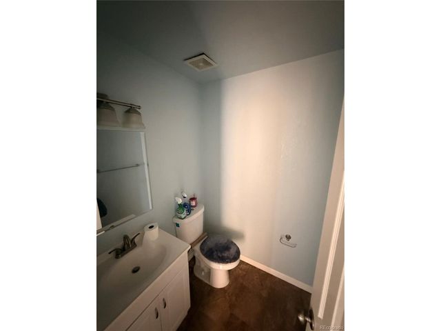 2369 Lexington Village Ln, Colorado Springs, CO 80916