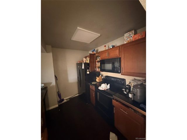 2369 Lexington Village Ln, Colorado Springs, CO 80916