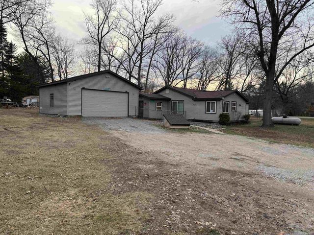 2901 Cathey Street, Harrison, MI 48625