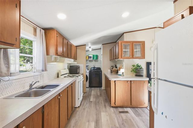 106 BROWNS ROAD, San Mateo, FL 32187