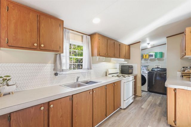 106 BROWNS ROAD, San Mateo, FL 32187