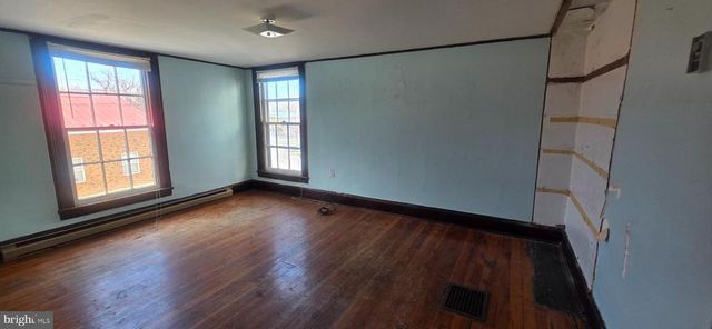 11 BRISTOL AVE, Luray, VA 22835