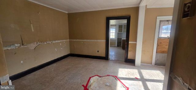 11 BRISTOL AVE, Luray, VA 22835