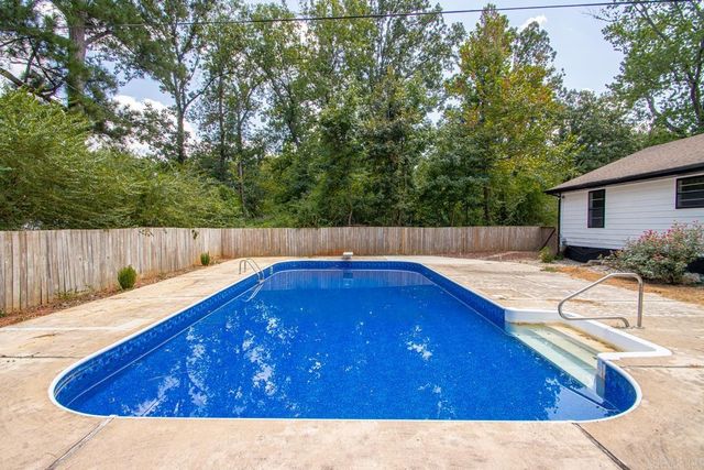 715 Rosewood, Benton, AR 72015