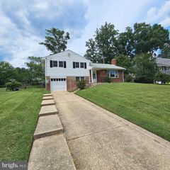 7606 GRESHAM ST, Springfield, VA 22151