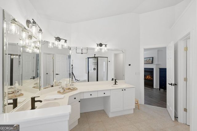 6625 River Island Circle, Buford, GA 30518