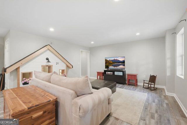 6625 River Island Circle, Buford, GA 30518