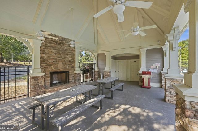 6625 River Island Circle, Buford, GA 30518
