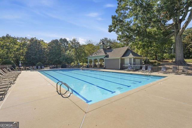6625 River Island Circle, Buford, GA 30518