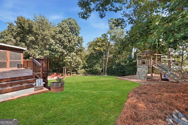 6625 River Island Circle, Buford, GA 30518