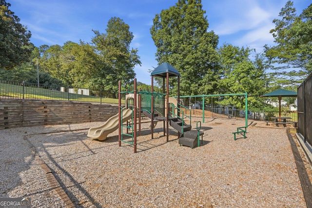 6625 River Island Circle, Buford, GA 30518