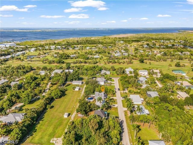 7443 Pomegranate DR, Bokeelia, FL 33922