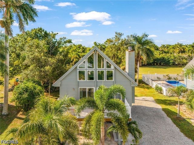 7443 Pomegranate DR, Bokeelia, FL 33922