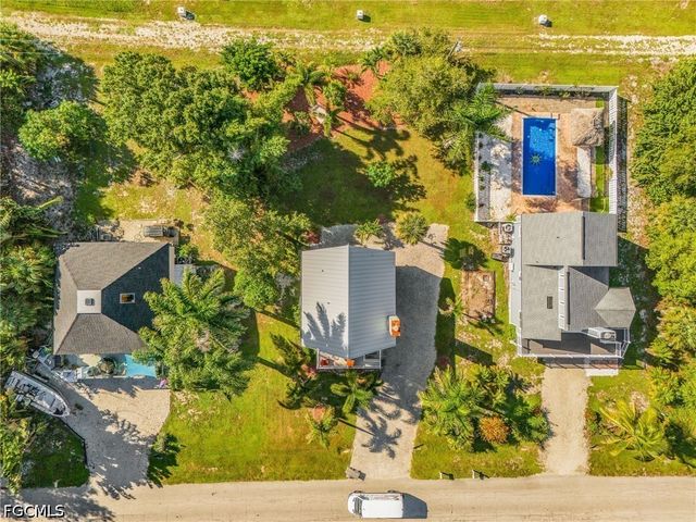 7443 Pomegranate DR, Bokeelia, FL 33922