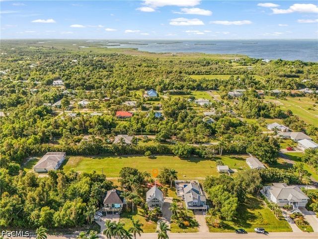 7443 Pomegranate DR, Bokeelia, FL 33922