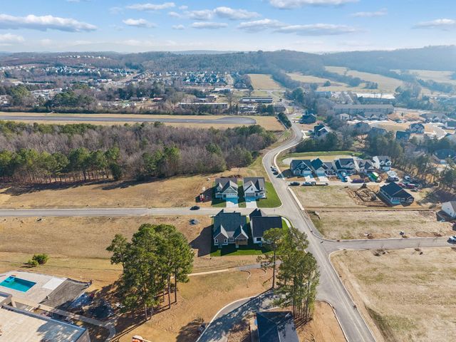 5205 NW Baylor Street, Cleveland, TN 37312