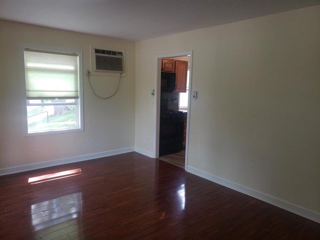 26 Craig Avenue, Madison, WI 53705