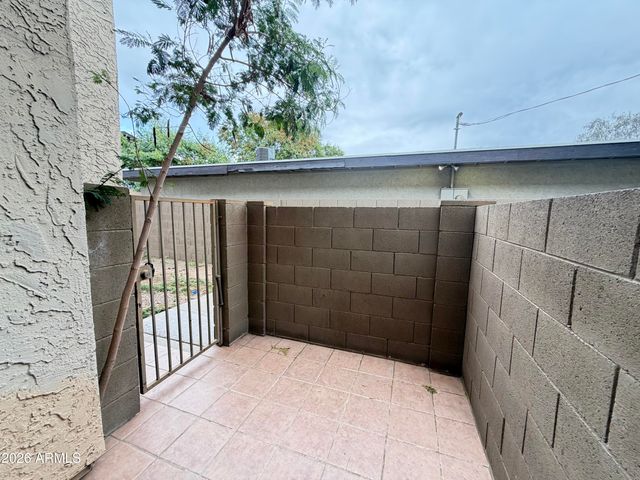 1620 E CAMBRIDGE Avenue 9, Phoenix, AZ 85006