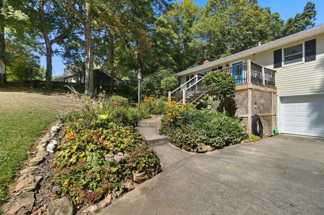 400 Brentwood Drive NE, Newark, OH 43055