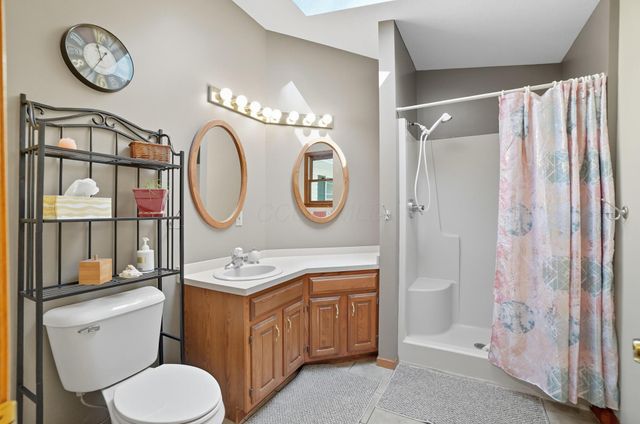 400 Brentwood Drive NE, Newark, OH 43055