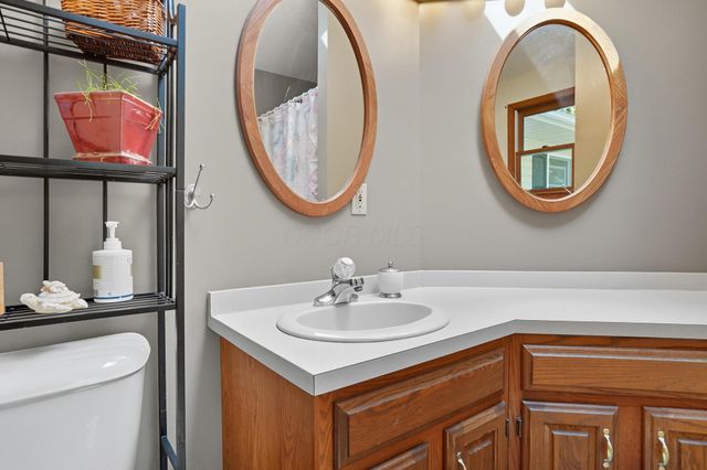 400 Brentwood Drive NE, Newark, OH 43055