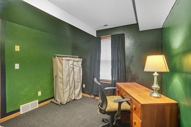 400 Brentwood Drive NE, Newark, OH 43055