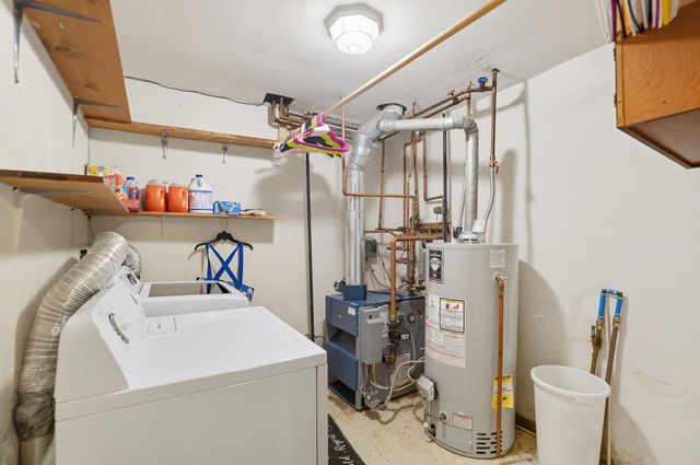 400 Brentwood Drive NE, Newark, OH 43055