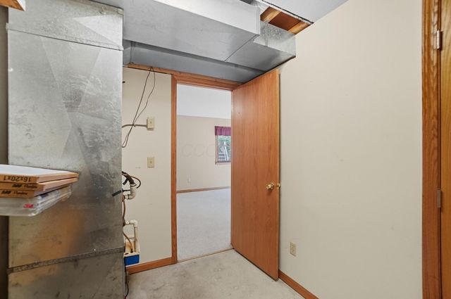 400 Brentwood Drive NE, Newark, OH 43055