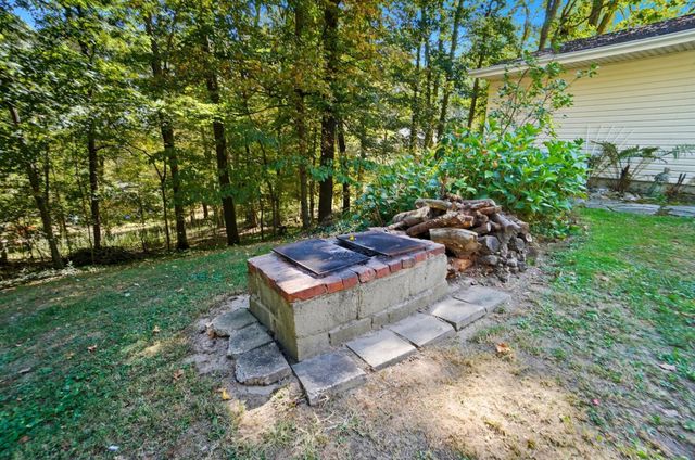 400 Brentwood Drive NE, Newark, OH 43055