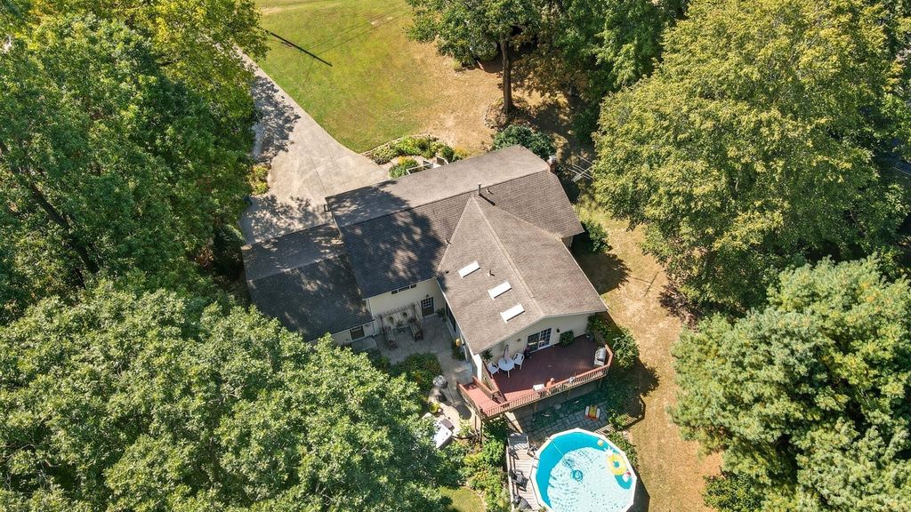 400 Brentwood Drive NE, Newark, OH 43055