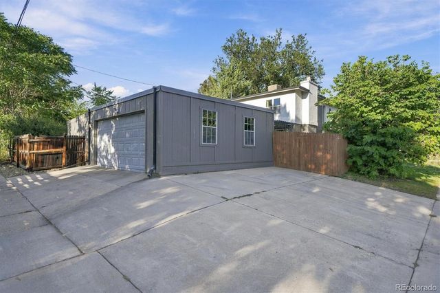 4985 E 12th Avenue, Denver, CO 80220