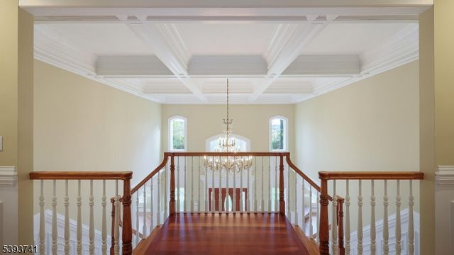 115 Old Somerset Rd, Watchung Boro, NJ 07069
