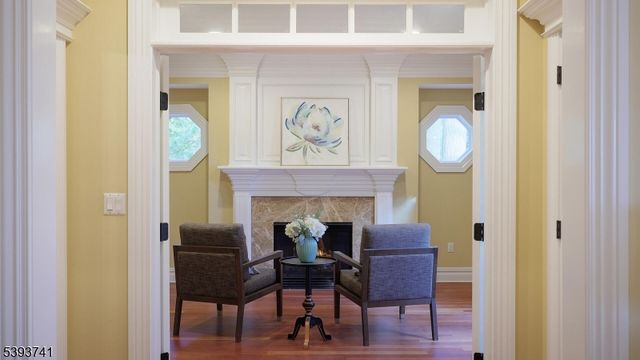 115 Old Somerset Rd, Watchung Boro, NJ 07069