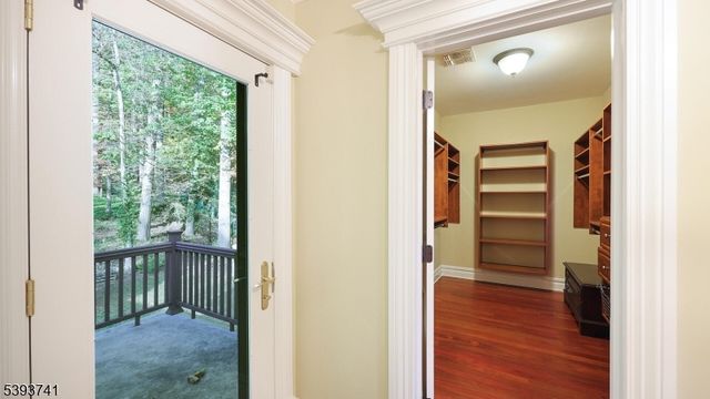 115 Old Somerset Rd, Watchung Boro, NJ 07069
