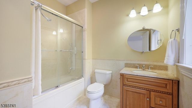 115 Old Somerset Rd, Watchung Boro, NJ 07069