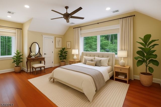 115 Old Somerset Rd, Watchung Boro, NJ 07069