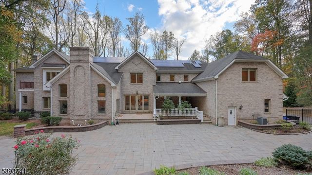 115 Old Somerset Rd, Watchung Boro, NJ 07069