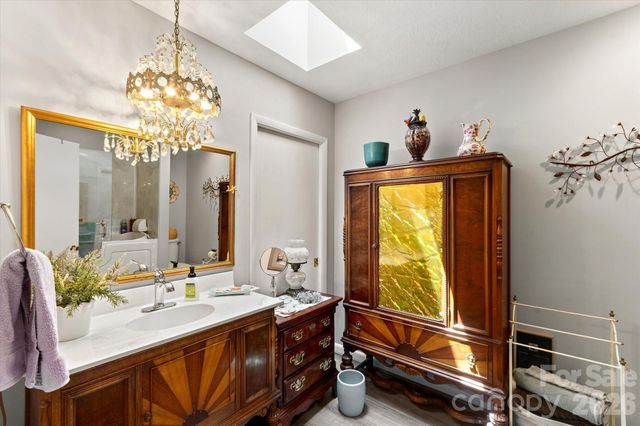 12 Highlander Lane, Hendersonville, NC 28792