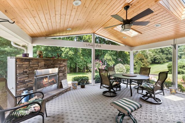 12 Highlander Lane, Hendersonville, NC 28792