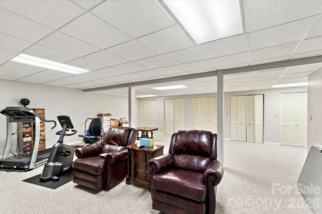 12 Highlander Lane, Hendersonville, NC 28792