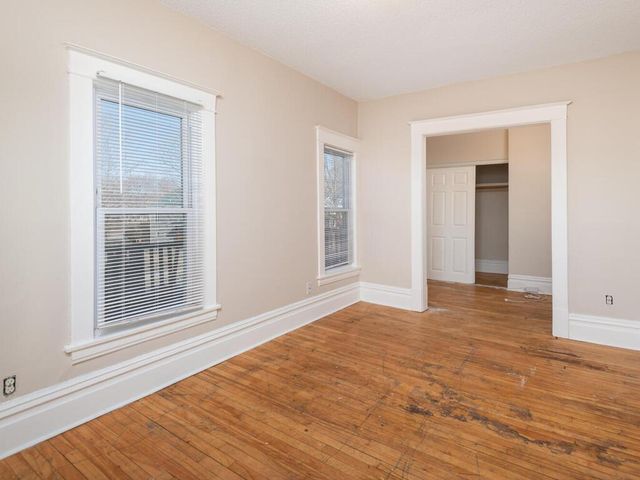 2100 Dupont Avenue N, Minneapolis, MN 55411