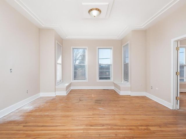 2100 Dupont Avenue N, Minneapolis, MN 55411