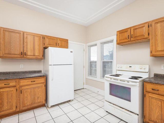 2100 Dupont Avenue N, Minneapolis, MN 55411