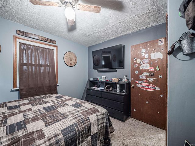 2311 Lashbrook Road, Boonville, IN 47601
