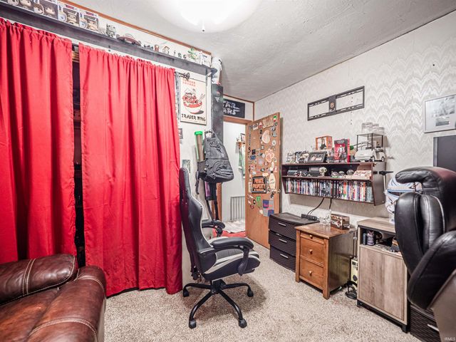 2311 Lashbrook Road, Boonville, IN 47601