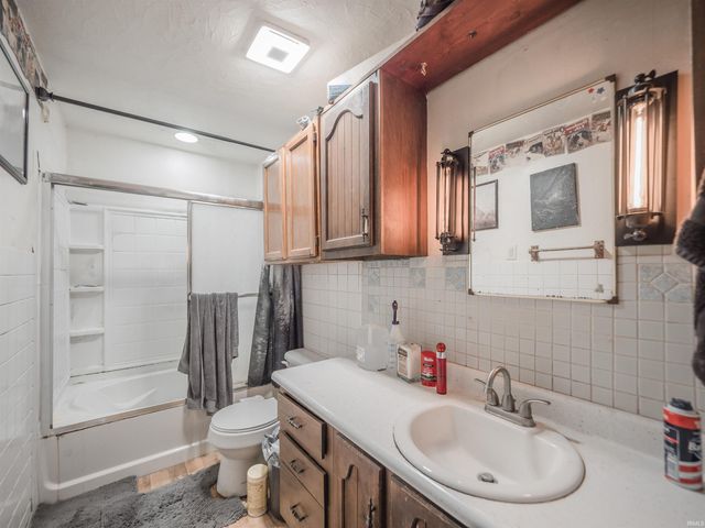 2311 Lashbrook Road, Boonville, IN 47601